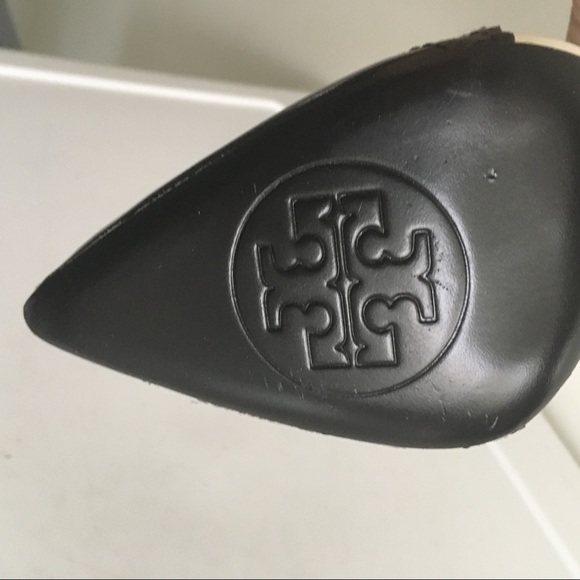 (SOLD) TORY BURCH Oxford Everly Spectator Pumps 7 - Picture 11 of 16